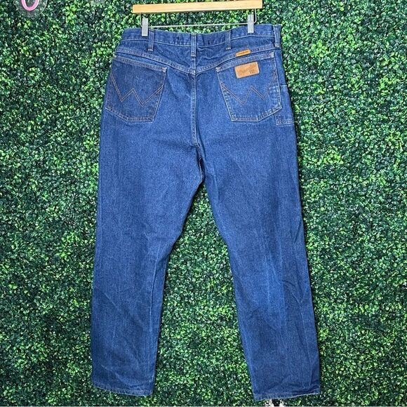 Men’s Wrangler Flame Resistant Blue Denim Jeans Sz 38x32 - Picture 4 of 5